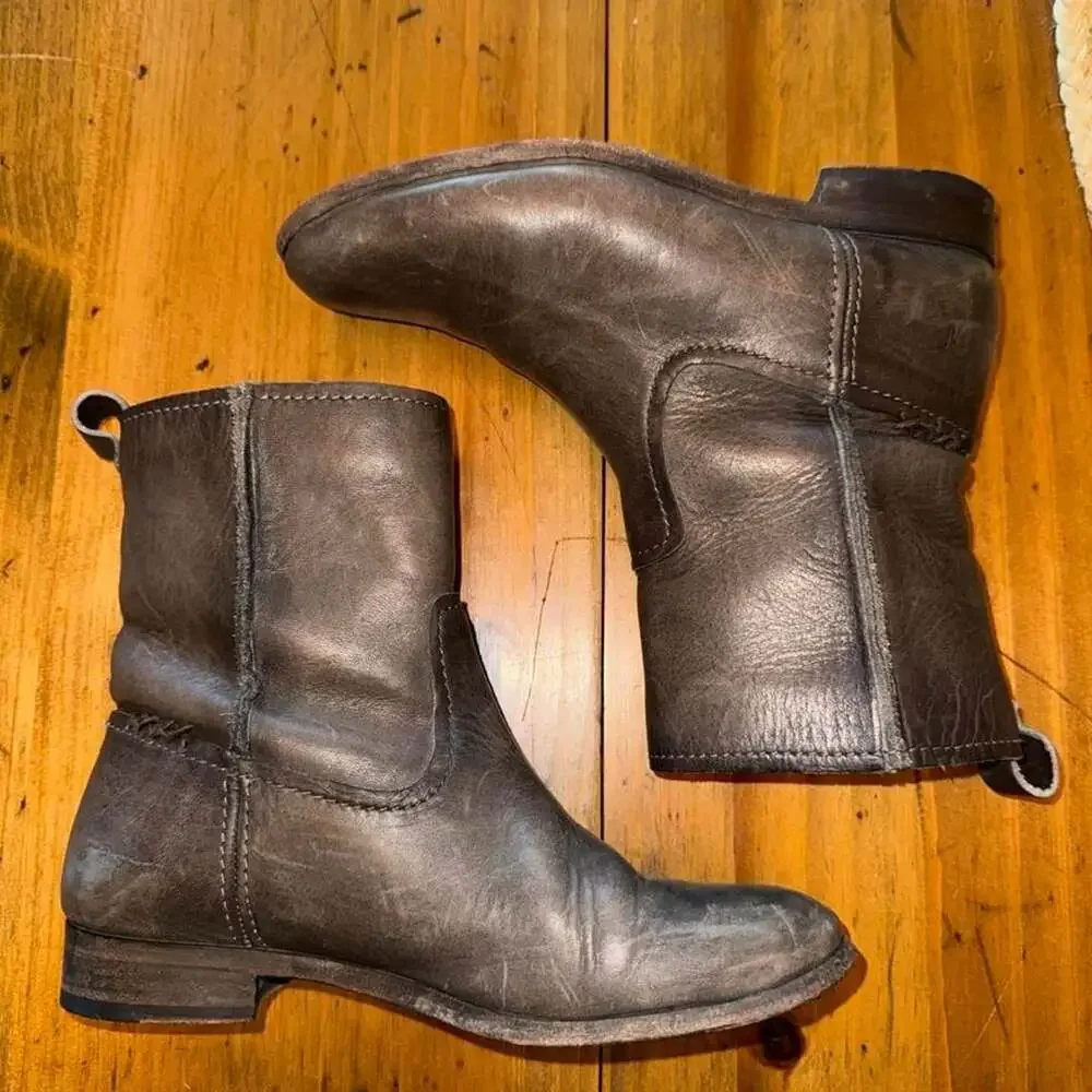 Frye raw edge